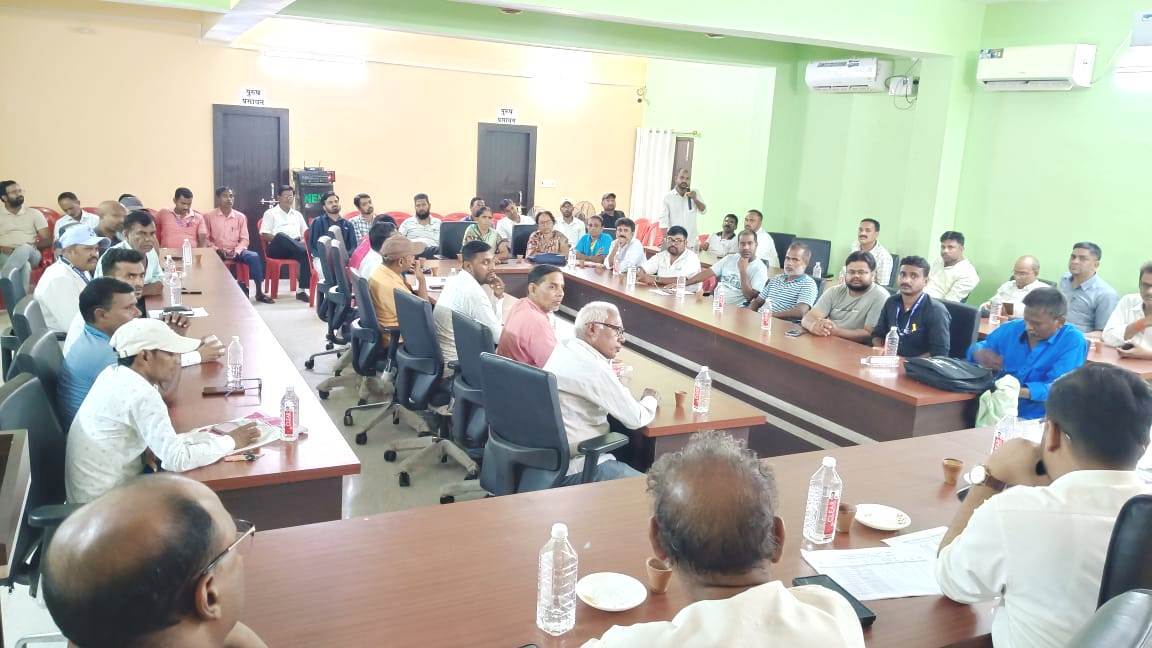 बीएलओ का सहयोग करेंगे पार्षद