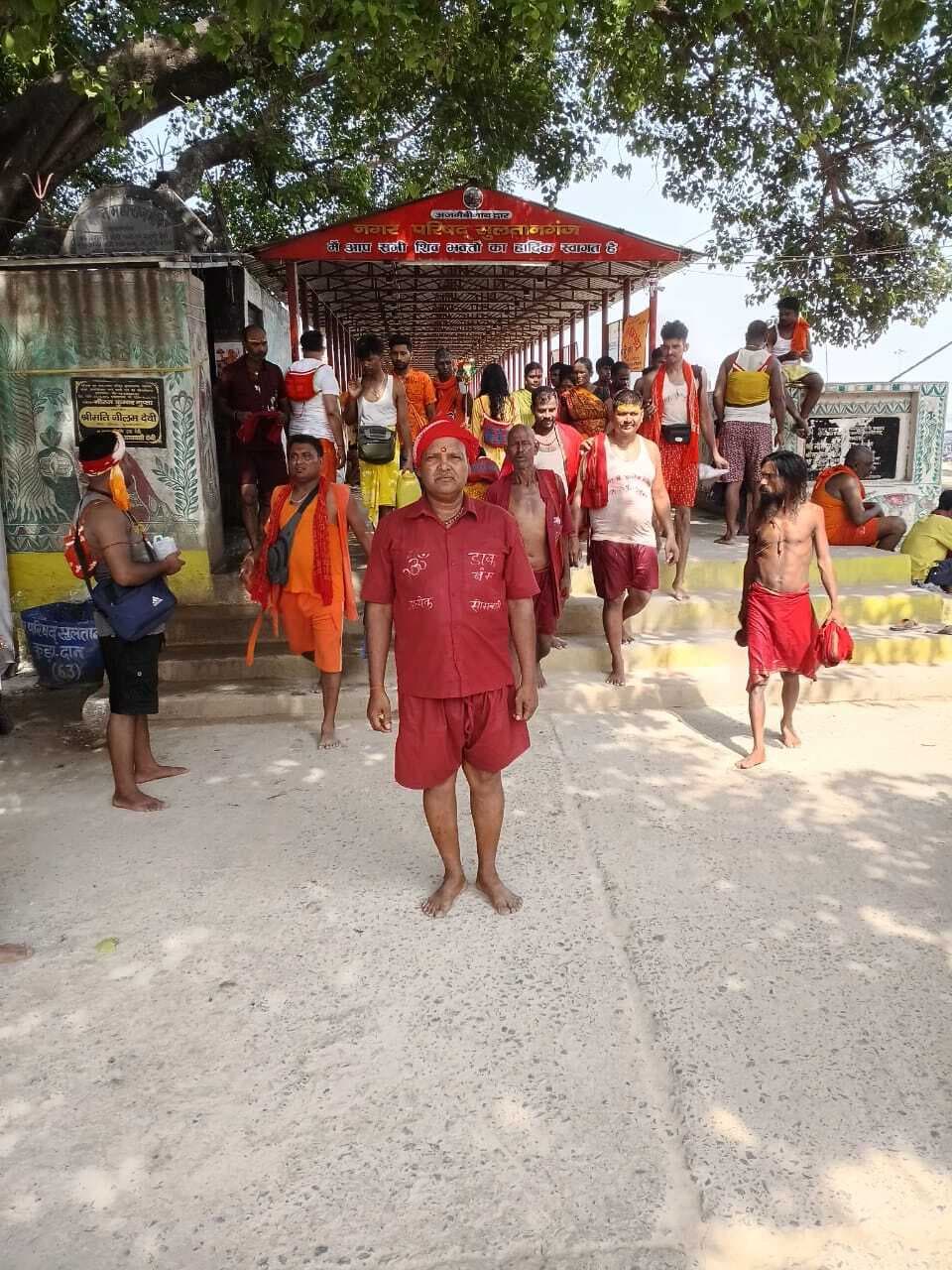 बीते 28 वर्षों से भोलेनाथ को अर्पित कर रहे जल, काकन निवासी किशोरी महतो बने आस्था का प्रतीक