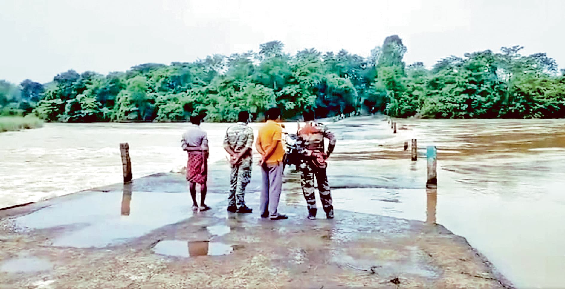 ताराफेनी पर बना फेयर वेदर ब्रिज डूबा