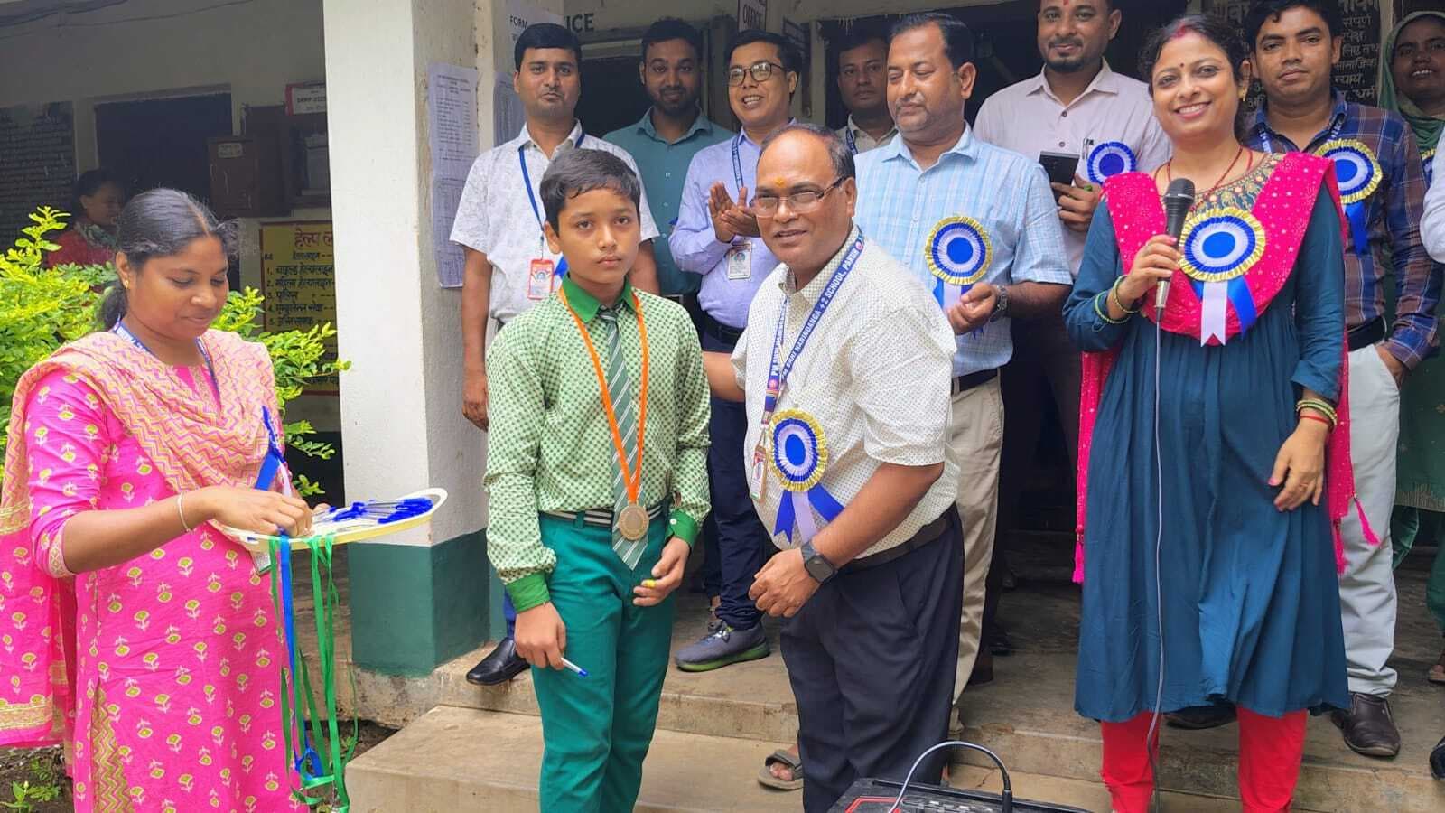 नौंवी व 11वीं में नये नामांकन वाले विद्यार्थी हुए सम्मानित