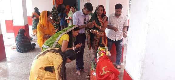 प्रथम सोमवारी पर शिव मंदिरों में उमड़ा श्रद्धालुओं का जनसैलाब