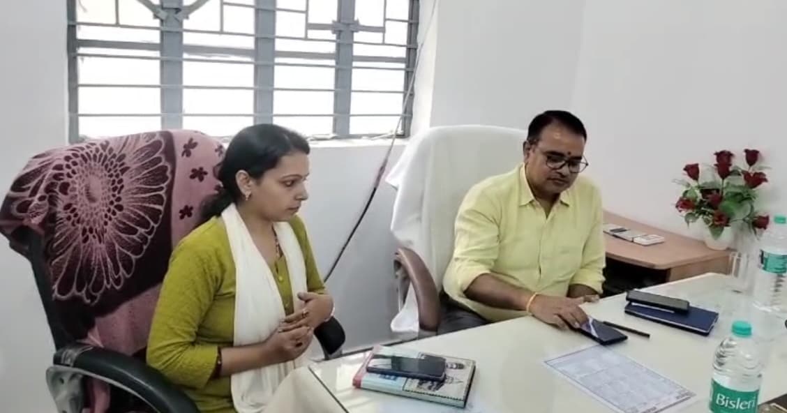 एडीएम ने अंचल कार्यालय का किया निरीक्षण, दिये कई निर्देश