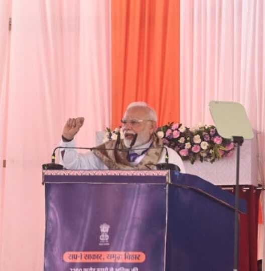 Motihari: वह लालटेन का दौर था, अब नयी उम्मीदों की रोशनी वाला बिहार है