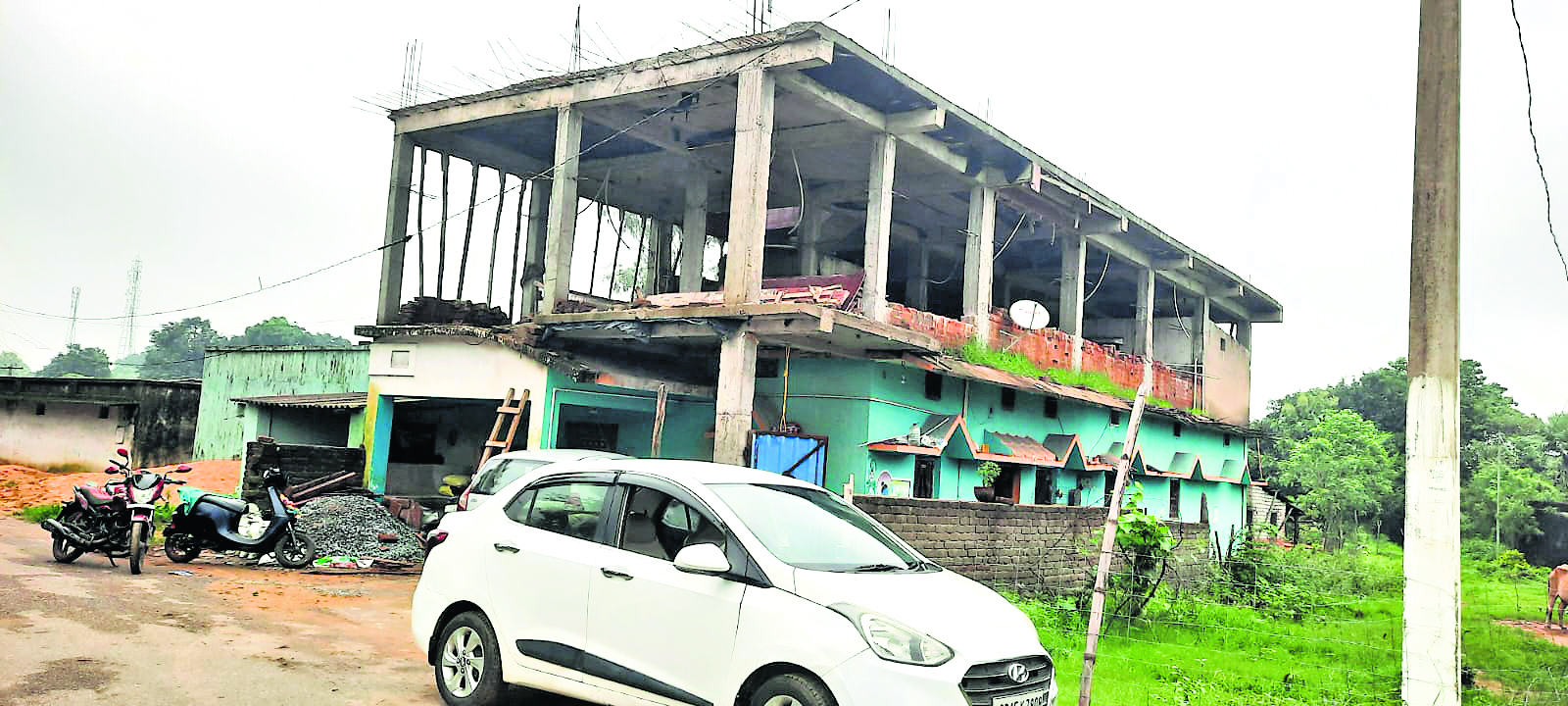 Sambalpur News: पिस्तौल और भुजाली दिखा 50 लाख के गहने व नकदी की लूट