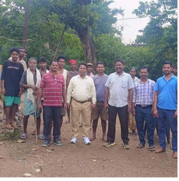 विधायक ने किया गैगै गांव का दौरा, लोगों से मिले