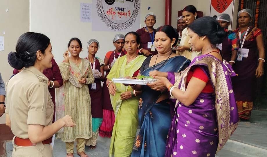 प्रशिक्षु सिपाही को मिलेगा जीविका दीदी की रसोई का खाना