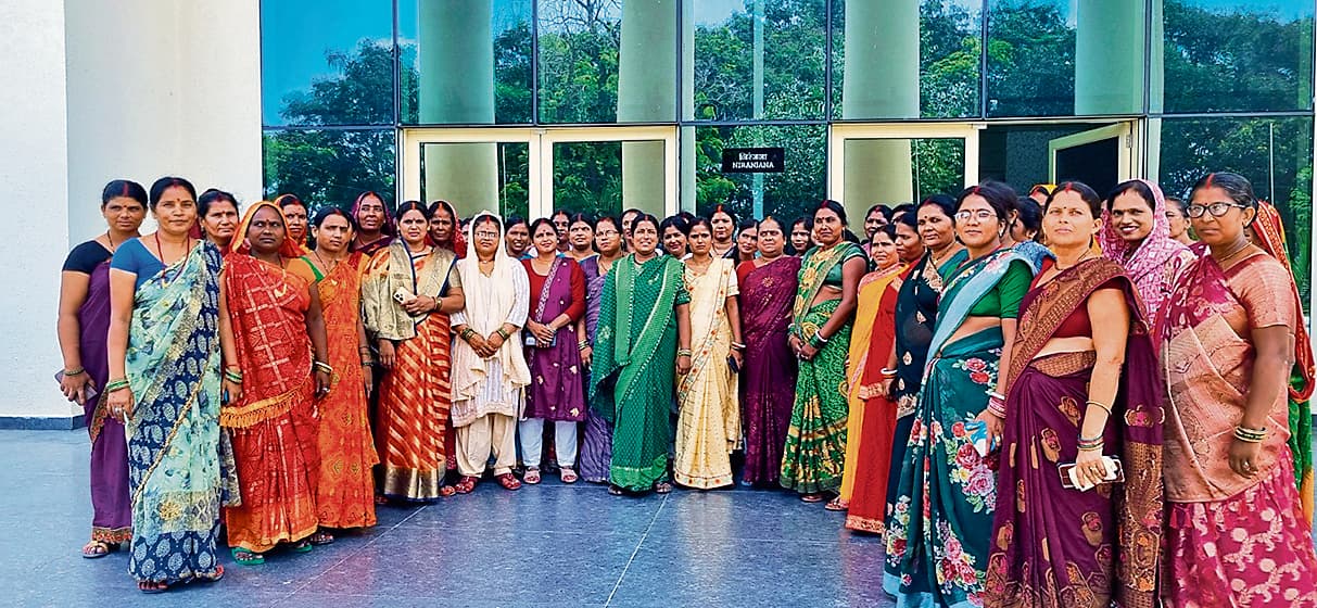 Gaya News : जीविका दीदियों ने समझा नेतृत्व, साइबर सुरक्षा व वित्तीय कौशल का कॉन्सेप्ट