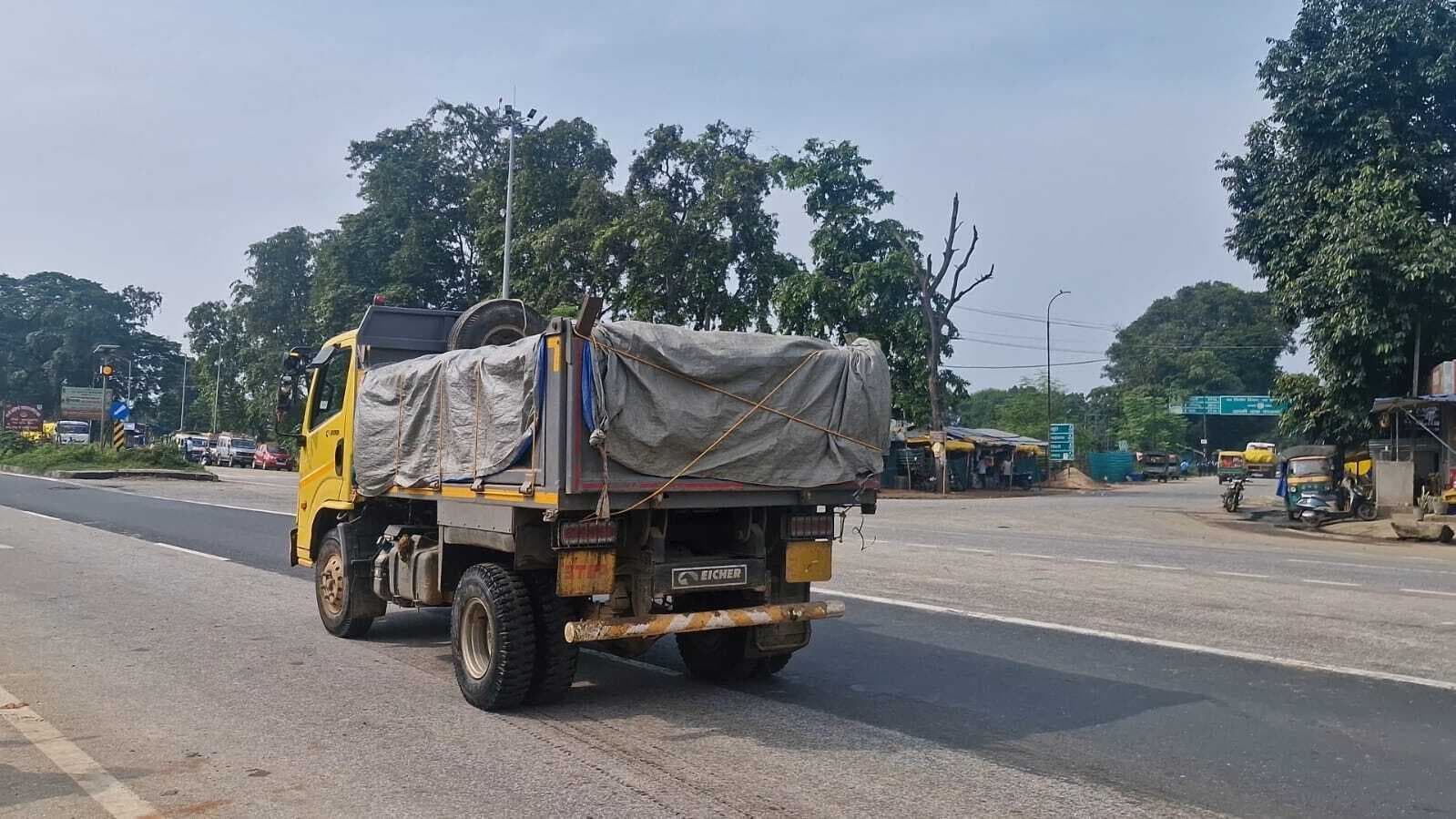 तमाड़ में केनाल रूट से हो रही बालू की तस्करी