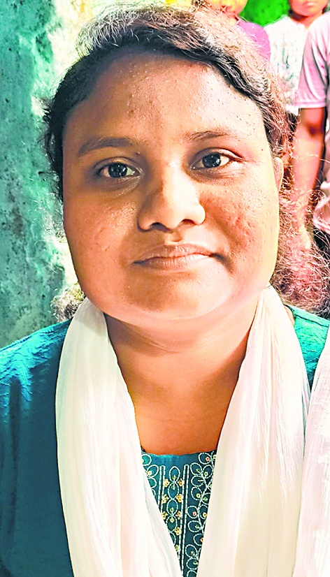 Dhanbad News : पहले प्रयास में केंदुआडीह बस्ती की अनीता जेपीएससी में सफल