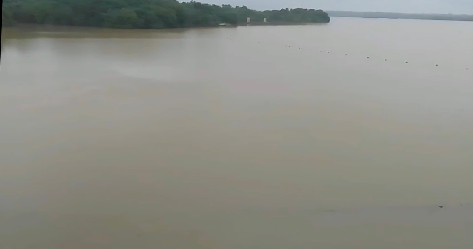 चांदन डैम से ढाई फीट पानी हो रहा है स्पील, 5 फीट के बाद निचले इलाकों को खतरा