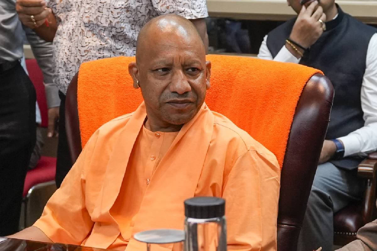 Watch Video : संभल का शुद्धिकरण हो रहा है, सपा वाले हवन डालें, सीएम योगी आदित्यनाथ ने कसा तंज