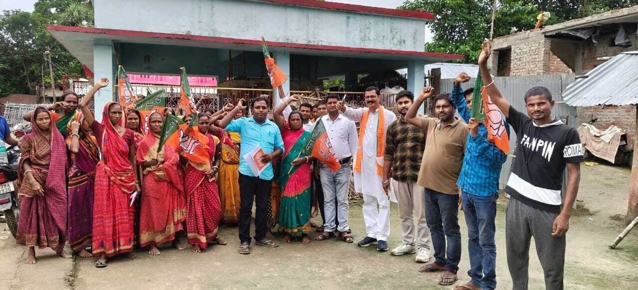 एनडीए सरकार की योजनाओं की जानकारी लोगों तक पहुंचायें