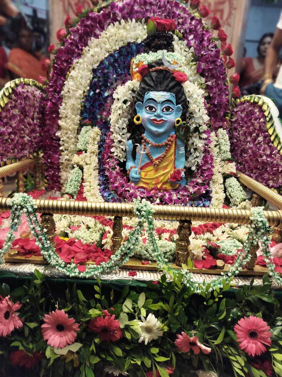 Ranchi News : कांवड़िए बच्चों ने किया महाकाल का जलाभिषेक, शहर में गूंजे शिव भजन