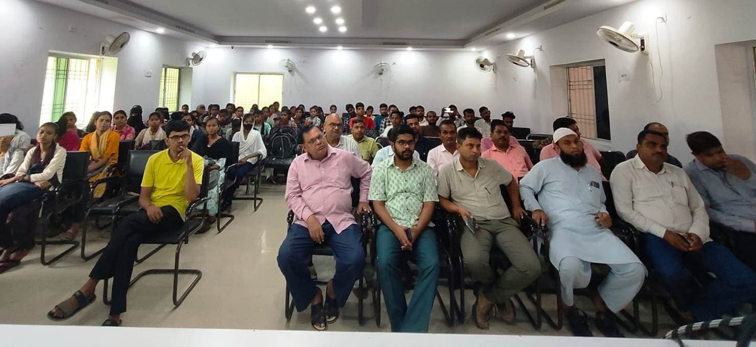 वर्तमान नयी शिक्षा प्रणाली में काउंसेलिंग की महत्ता पर डाला गया प्रकाश