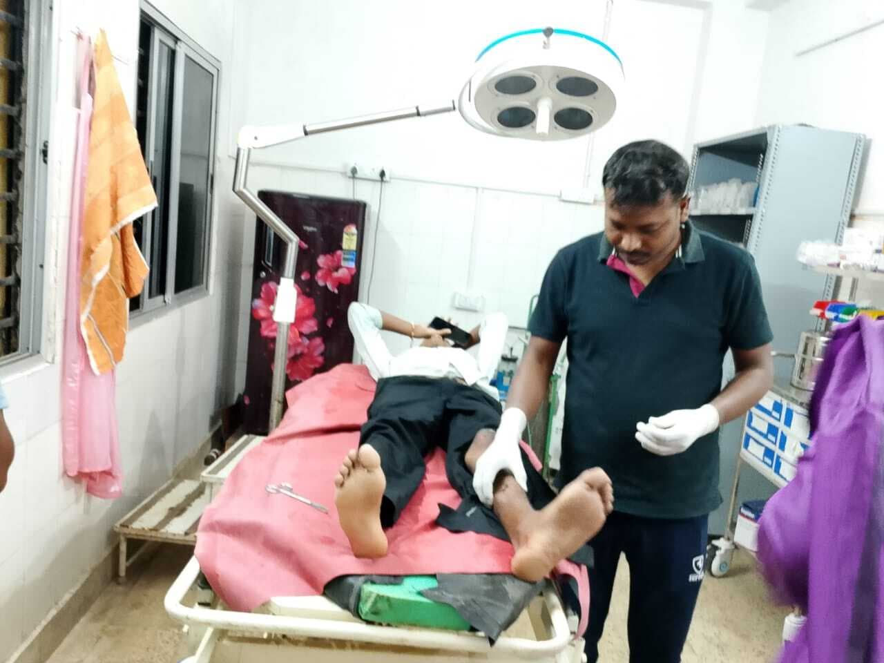 सड़क दुर्घटना में युवक घायल