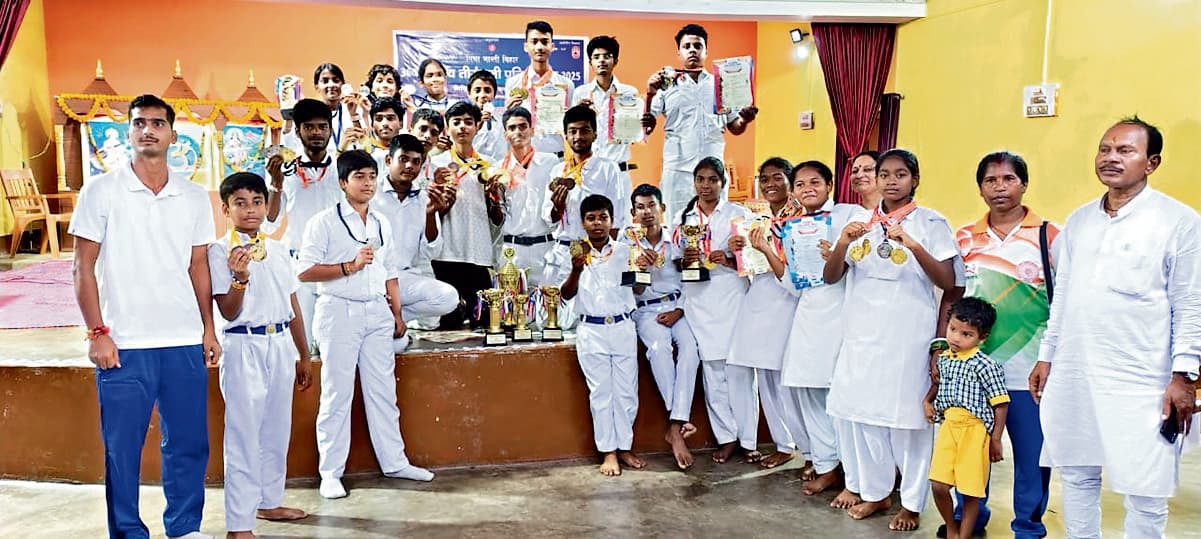 Chaibasa News : तीरंदाजी प्रतियोगिता में गया की टीम बनी चैंपियन