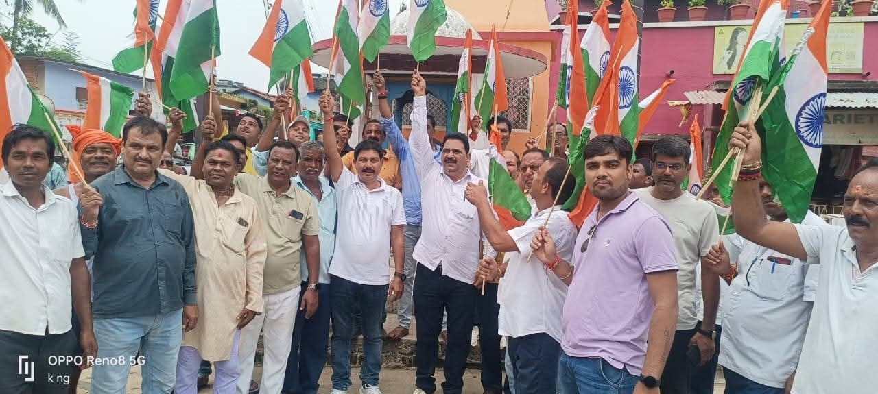 15 अगस्त को राष्ट्रीय ध्वजारोहण का किया आह्वान