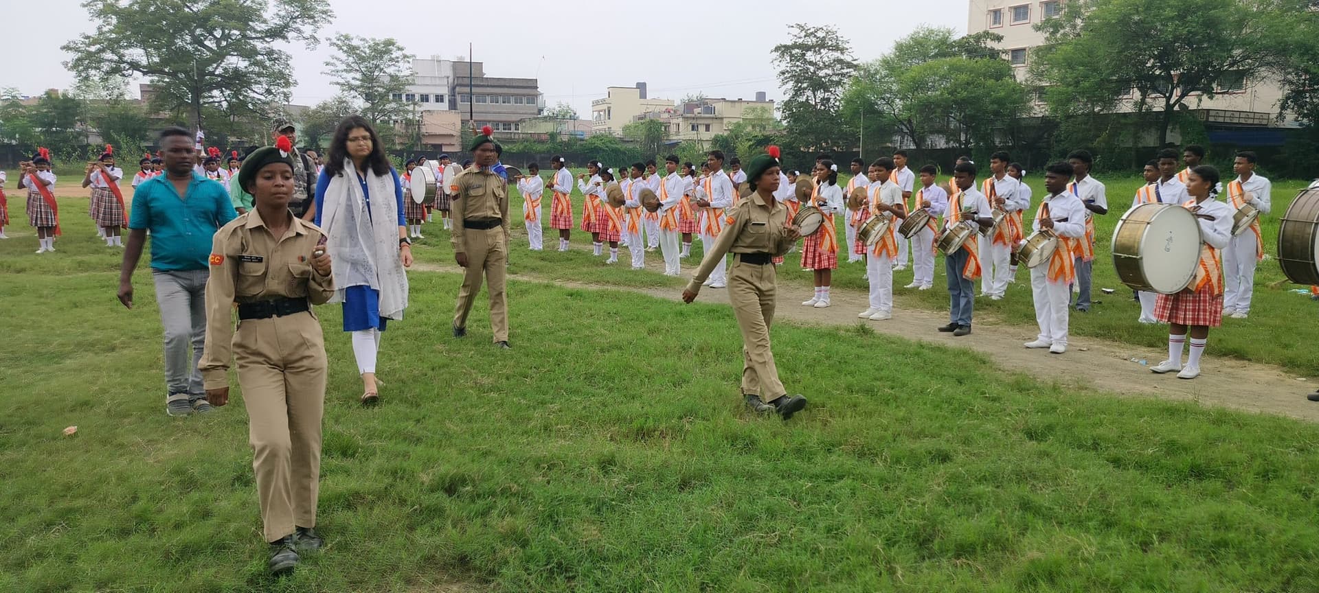 Chaibasa News : कैडेट्स को समय का सदुपयोग और फिटनेस का दिया मंत्र