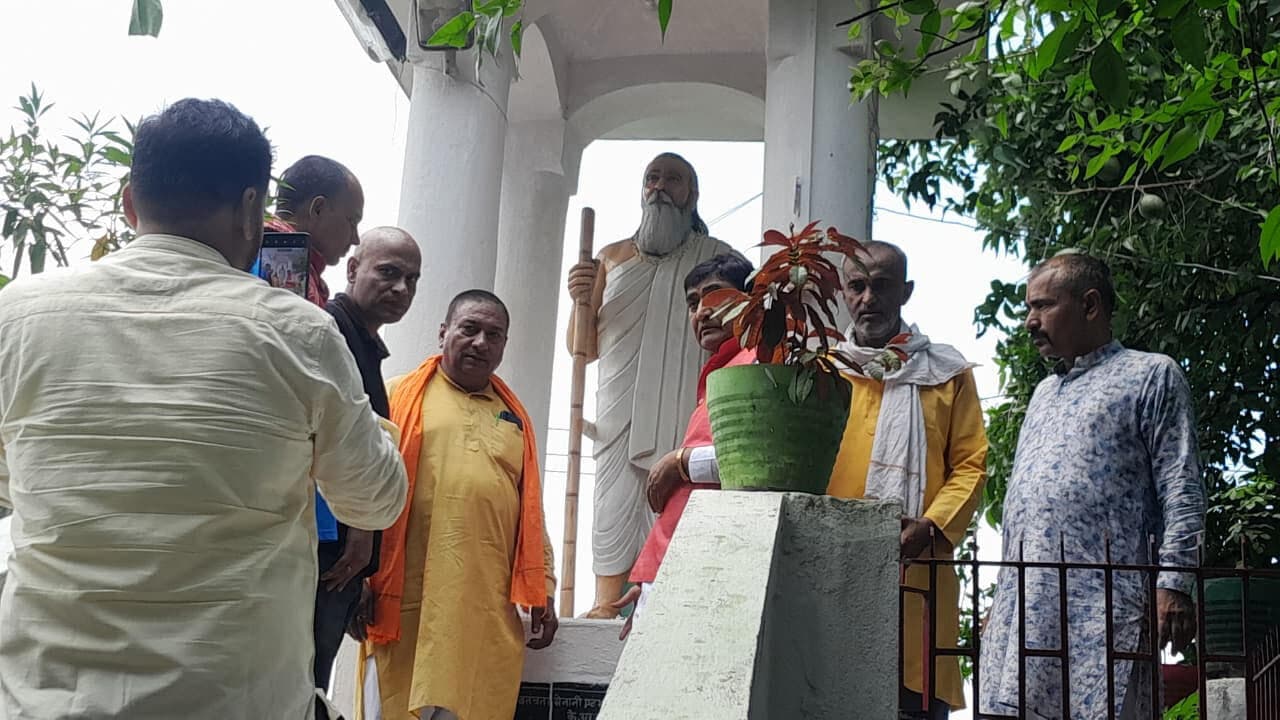 याद किये गये पंडित यदुनंदन शर्मा, अध्यक्ष ने दी श्रद्धांजलि