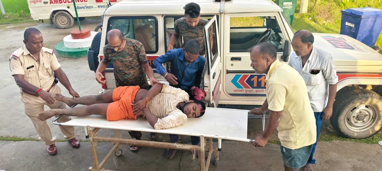 अज्ञात वाहन की ठोकर से बाइक सवार युवक जख्मी