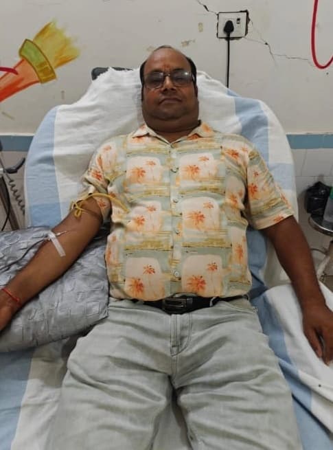 ह्यूमैनिटी ब्लड ग्रुप के सदस्यों ने रक्तदान कर अस्पताल में भर्ती महिला की बचायी जान