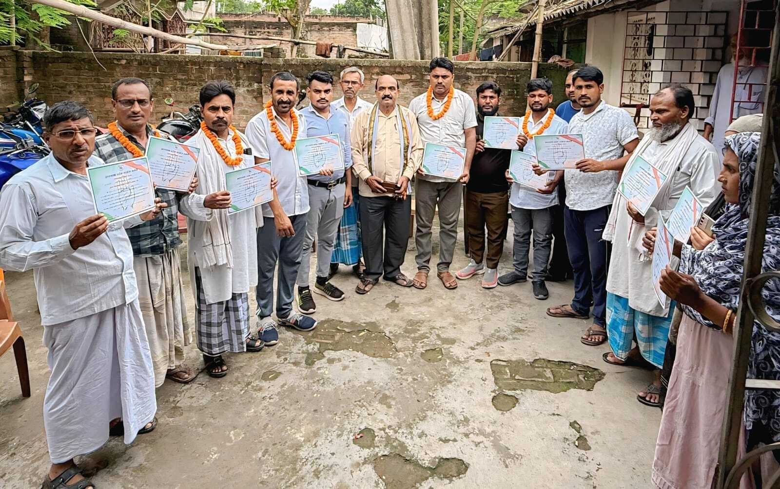 दाहु टोला पंचायत के झुमुर्दी टोला में कांग्रेस पार्टी का विस्तार