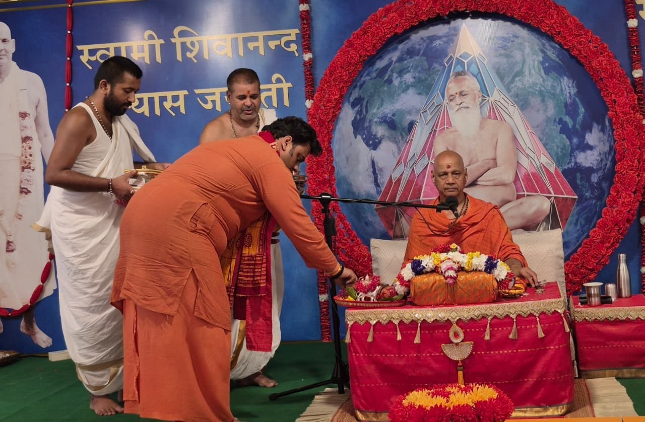 देवी भागवत की कथा सुनकर श्रद्धालु हुए भाव-विह्वल