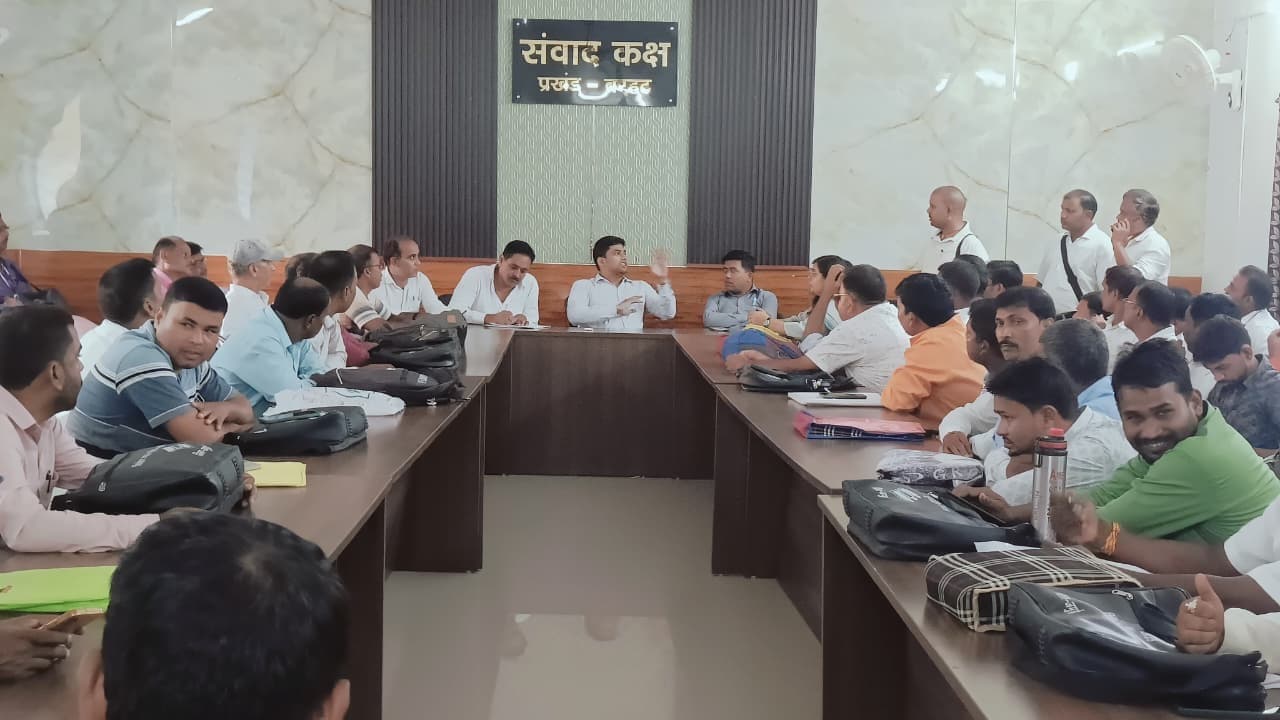 निर्धारित समय से पहले सत्यापन कार्य पूरा करें बीएलओ – बीडीओ