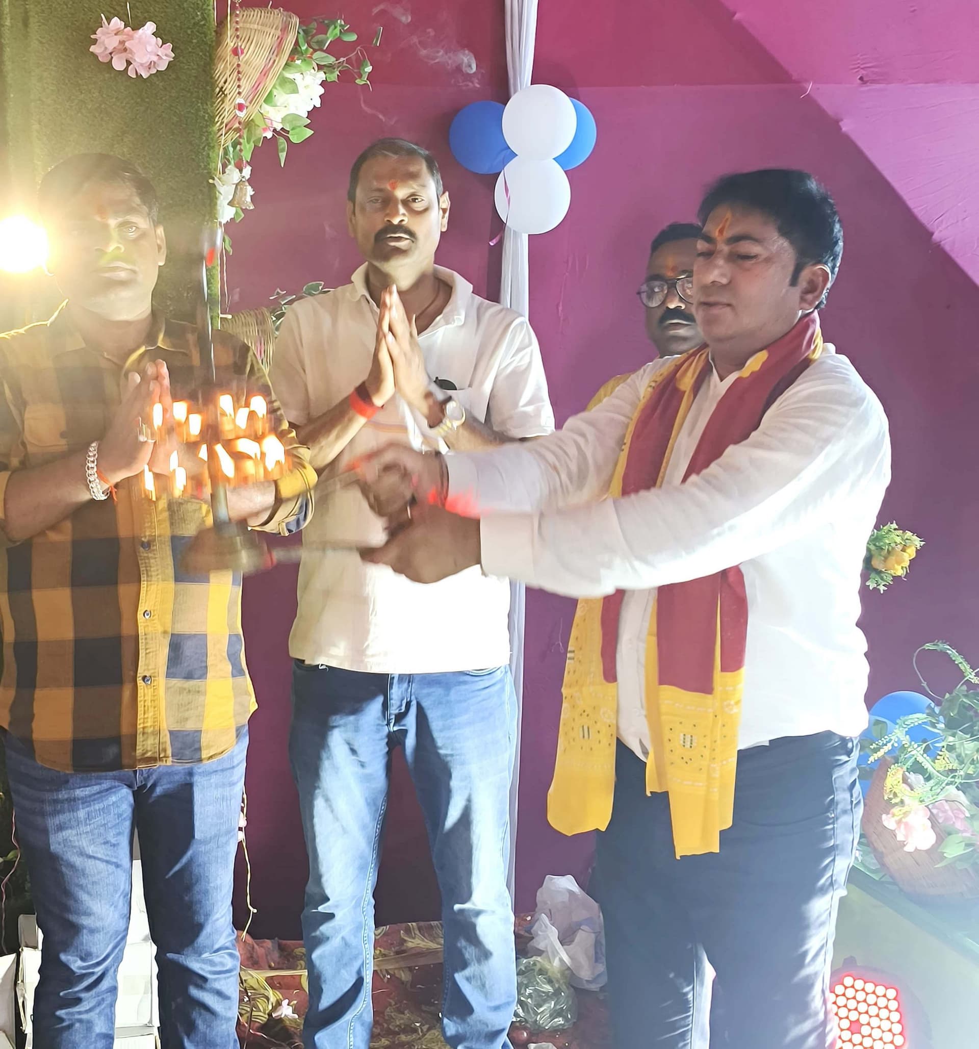 बप्पा के जयघोष से शहर भक्तिमय, लोग पहुंचे मत्था टेकने