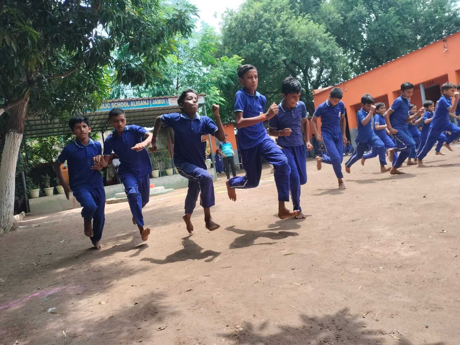 खेल प्रतियोगिता में विजेताओं को किया गया सम्मानित