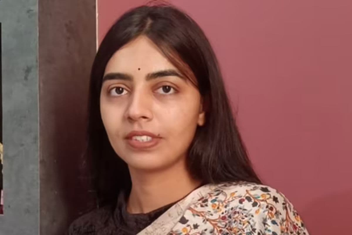 दर्द को बनाया ताकत, बिना कोचिंग UPSC क्रैक कर अफसर बनीं अंजलि, आज लाखों युवाओं की प्रेरणा