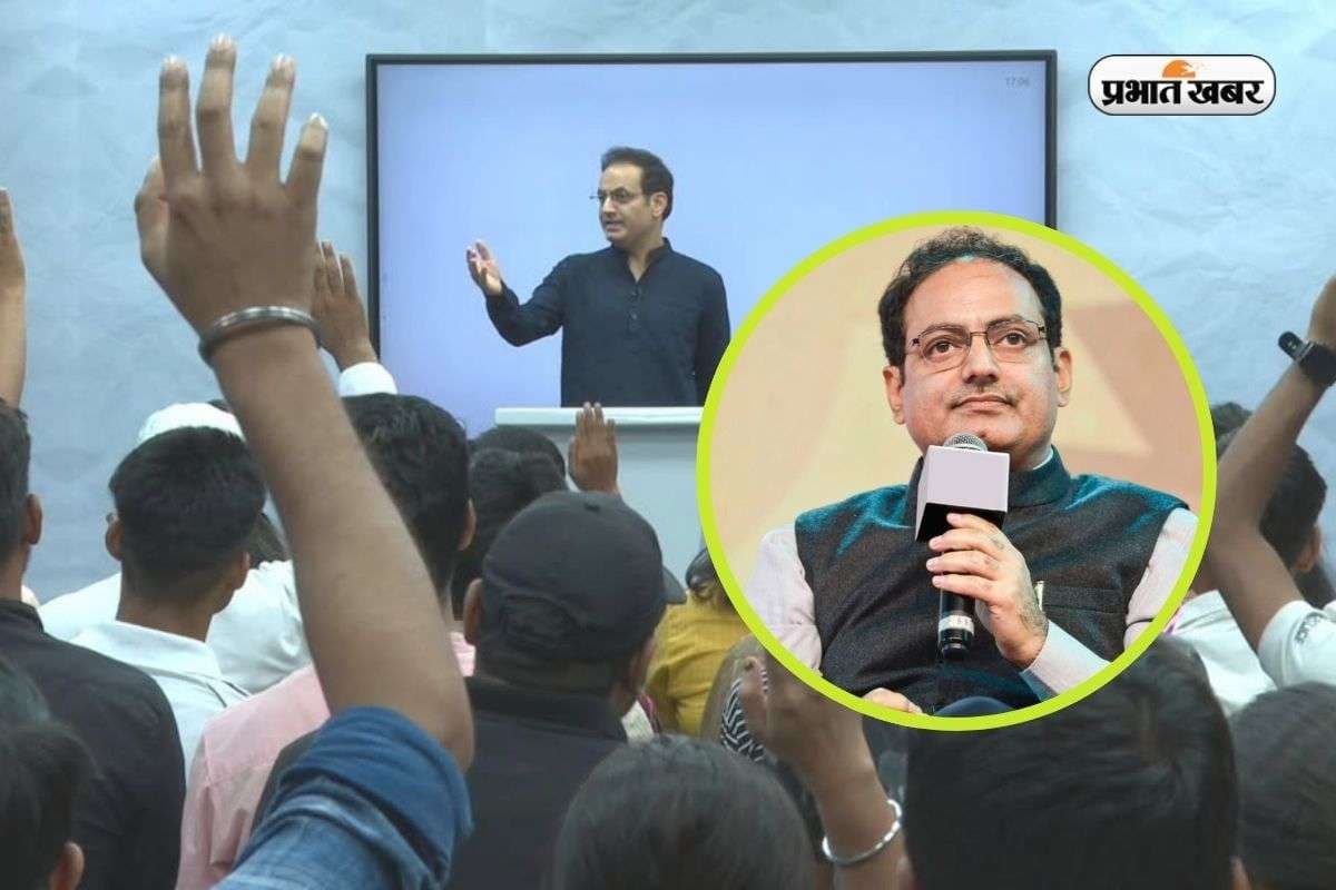 भगवान हैं या नहीं? हैरान करने वाली है Vikas Divyakirti की बातें, दिया ये तर्क