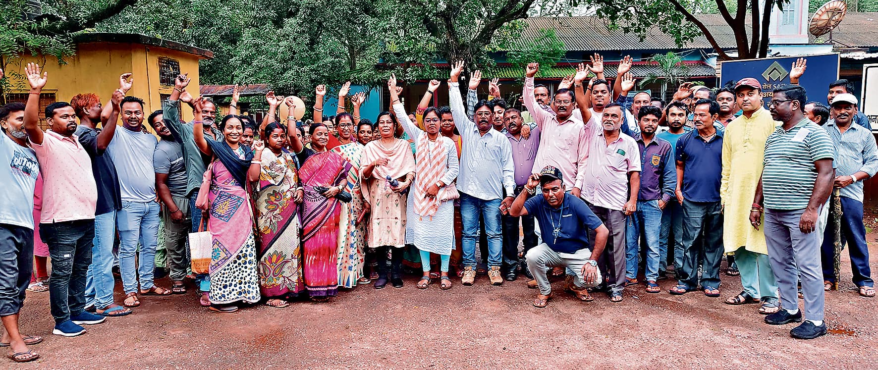 Chaibasa News : प्रबंधन की उदासीनता से परेशान हैं मजदूर