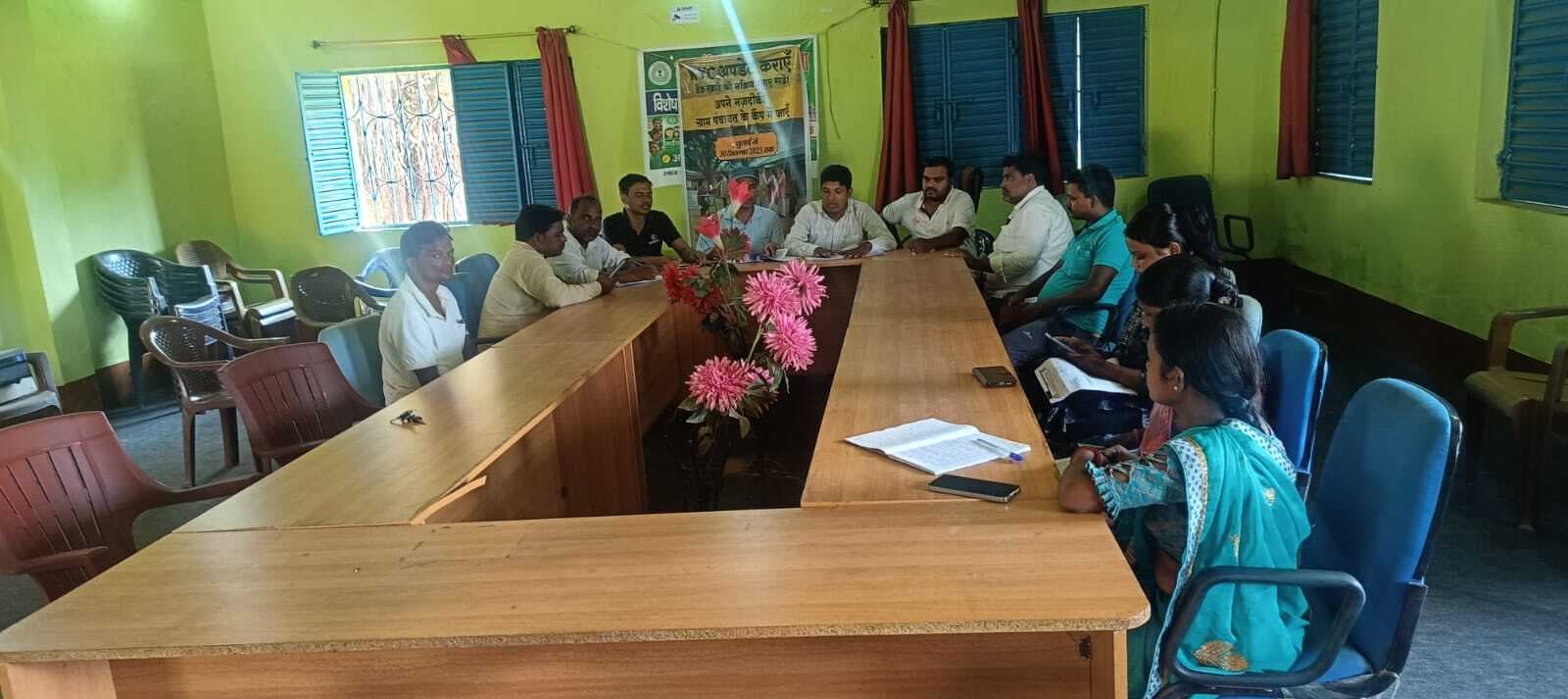 विशेष ग्राम सभा में योजनाओं का हुआ चयन व अनुमोदन