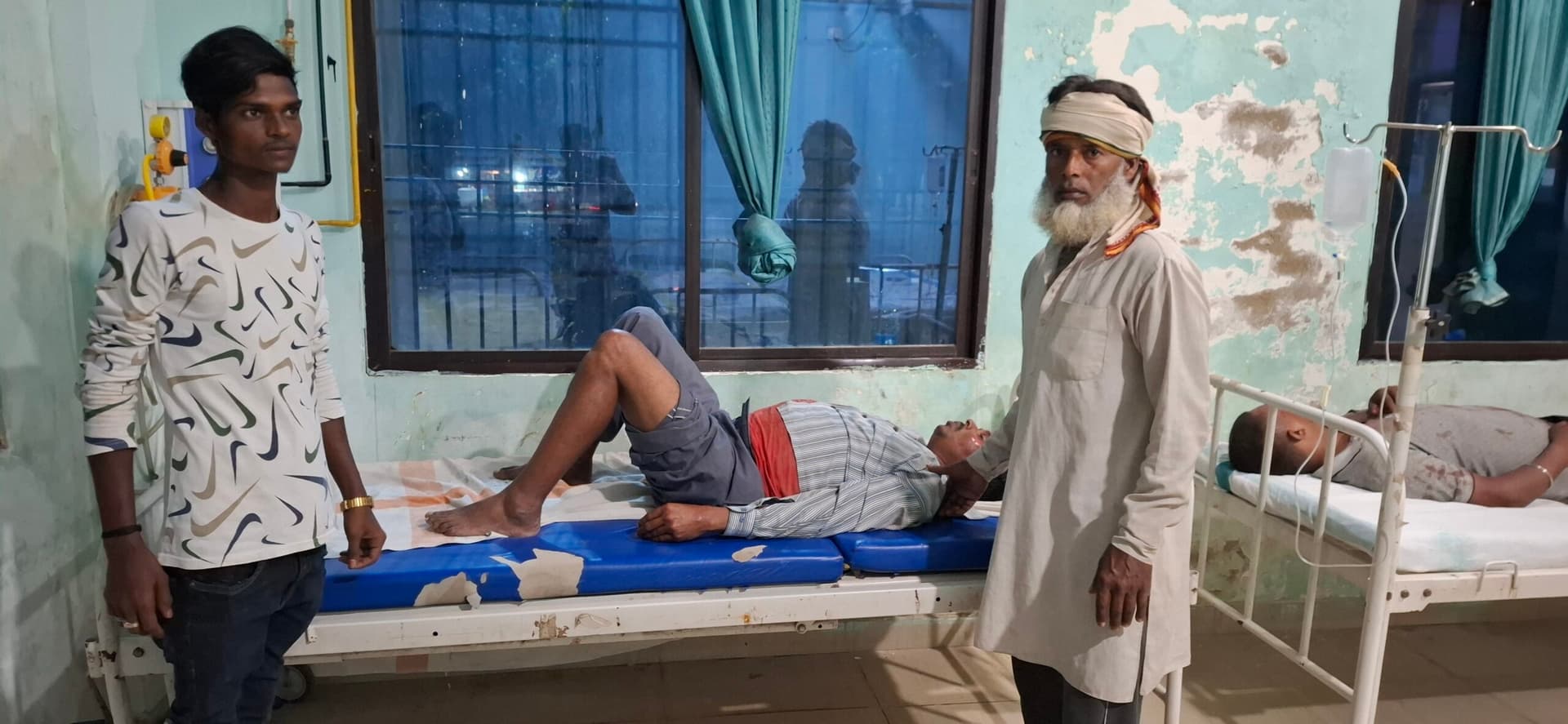सड़क दुर्घटना में बाइक सवार जख्मी, रेफर
