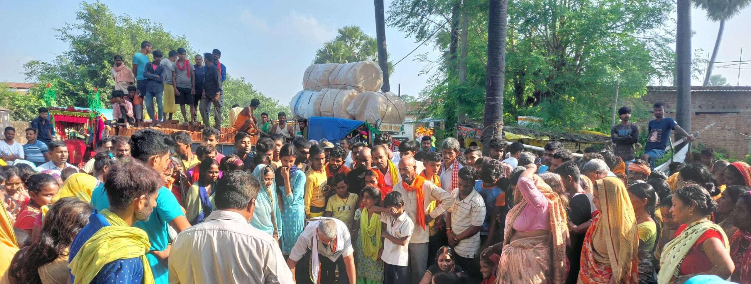 युवक की हत्या के खिलाफ पांच घंटे सड़क जाम