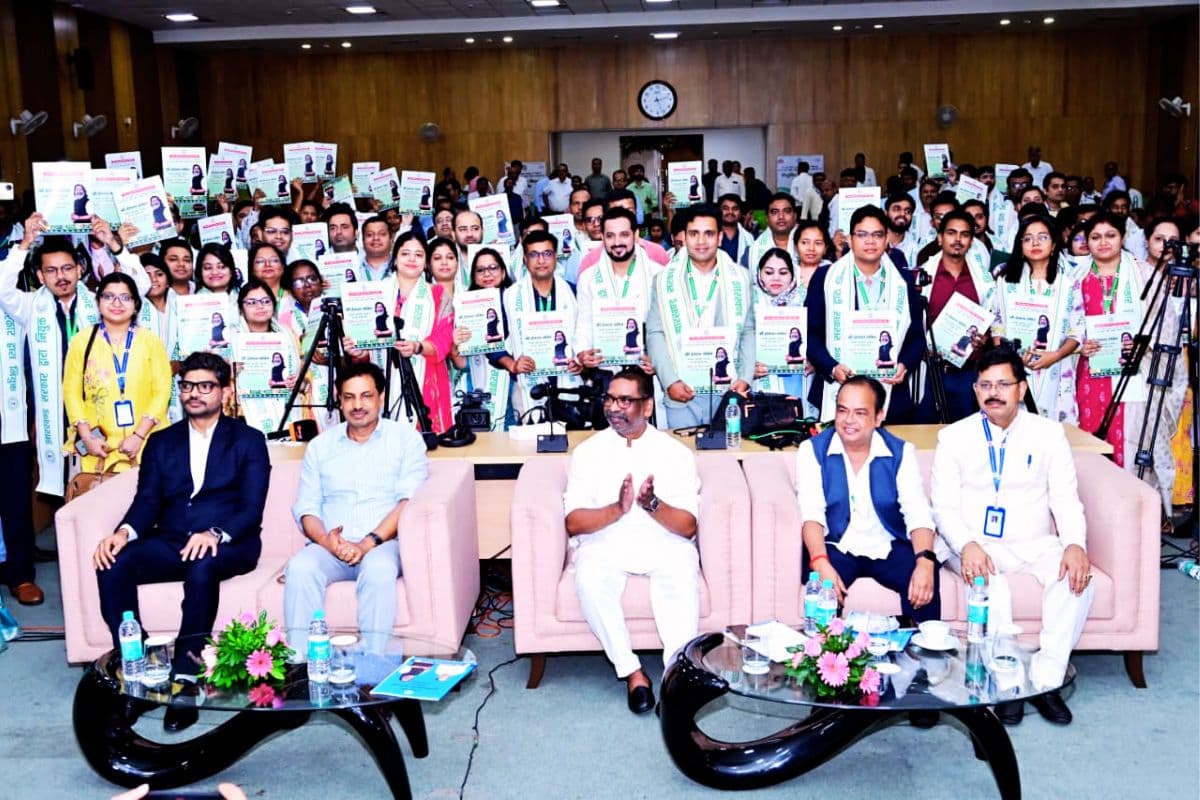 hemant soren gift 160 new doctors appointed in jharkhand
