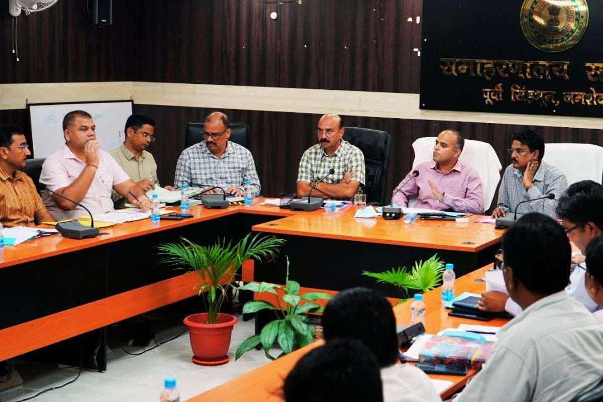 Ghatshila By Election 2025 DC Meeting in Jamshedpur Ghatshila By Election 2025 DC Meeting in Jamshedpur