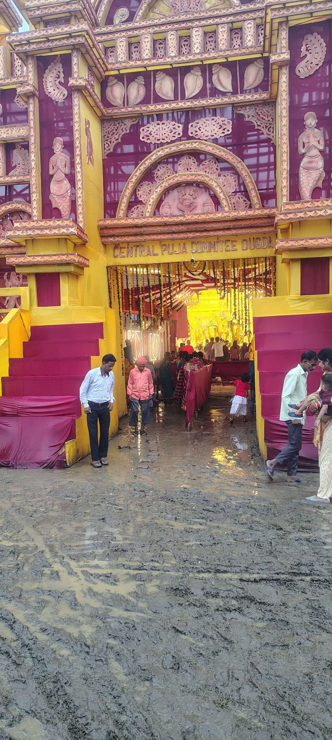 Bokaro News : लगातार बारिश ने किया मेला का रंग फीका