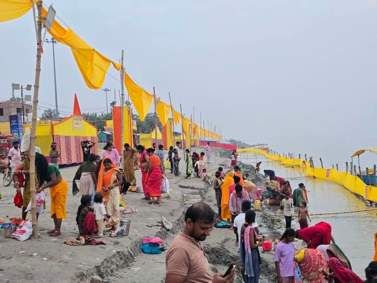 hajipur news. सज-धज कर तैयार हुए घाट, आज अस्ताचलगामी सूर्य को अर्घ देकर आशीष मांगेंगे व्रती