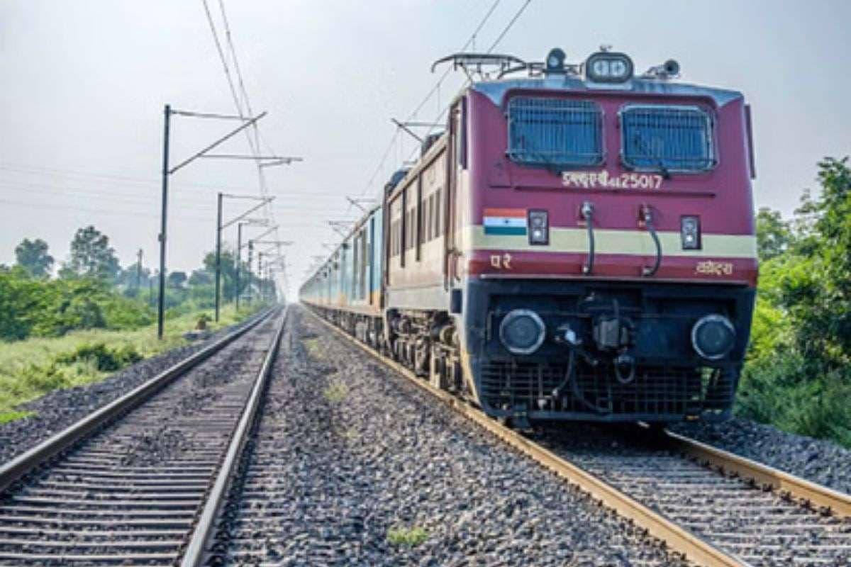 special train will run between Rajendra Nagar and Anand Vihar special train will run between Rajendra Nagar and Anand Vihar