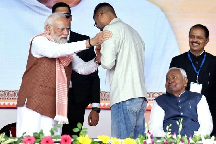 ना विधायक ना ही MLC, फिर उपेंद्र कुशवाहा के बेटे कैसे बन गए मंत्री?