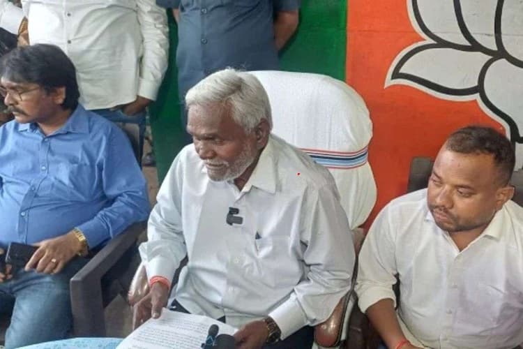 आदिवासियों के योगदान को दबाने की हुई साजिश, चंपाई सोरेन का कांग्रेस पर हमला