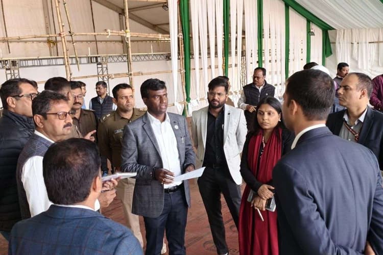 झारखंड में 10 हजार से अधिक को मिलेगी सरकारी नौकरी, मोरहाबादी मैदान हो रहा तैयार! रांची DC ने की A 2 Z समीक्षा