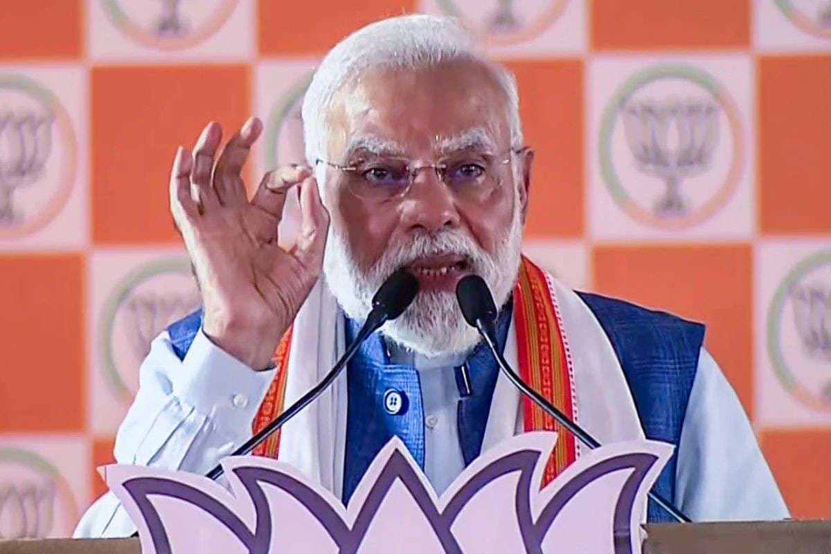 पीएम मोदी का तेजस्वी पर अब तक का सबसे बड़ा हमला, बोले- पिता का नाम छिपाने में क्यों आ रही शर्म