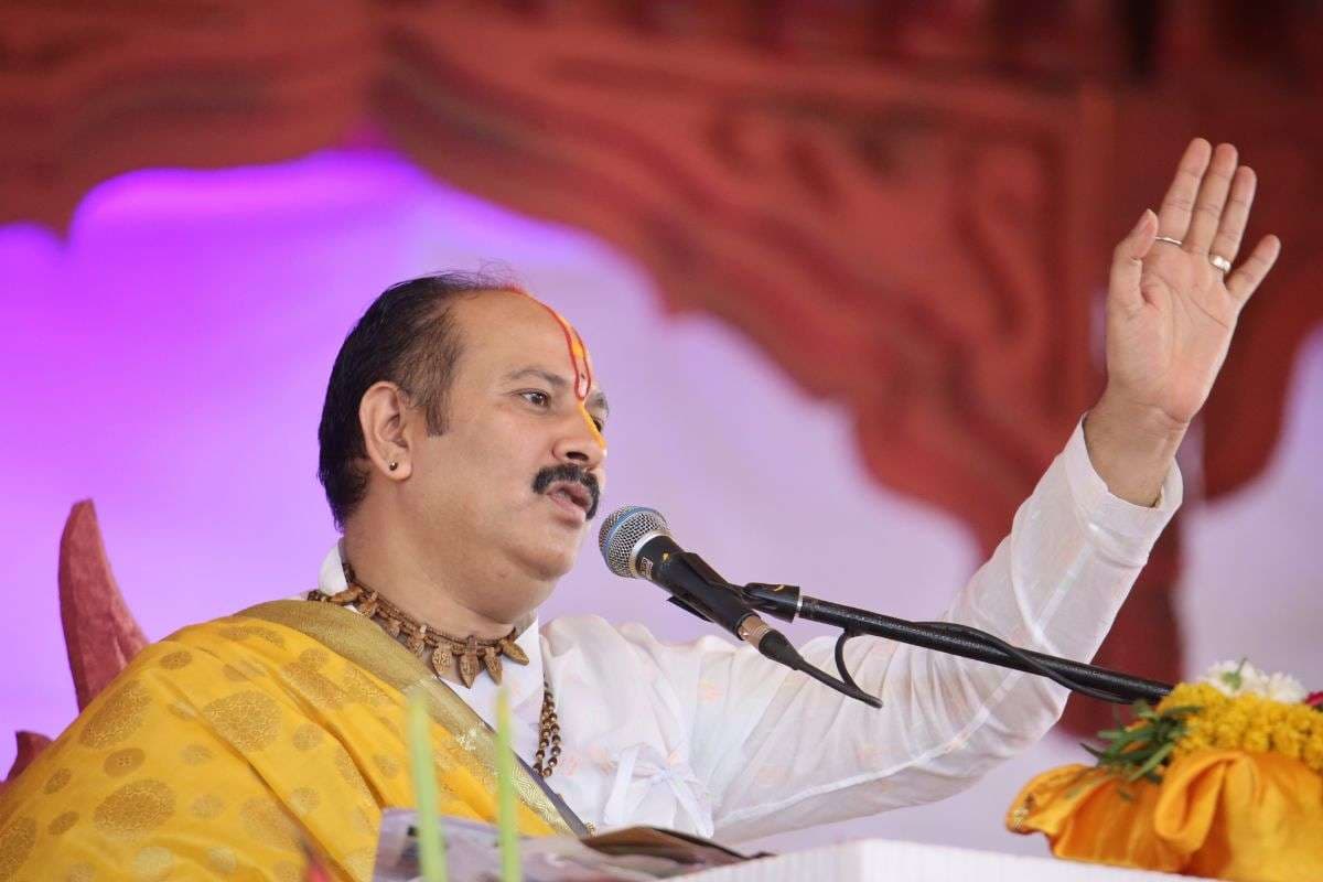 Pandit-Pradeep-Mishra