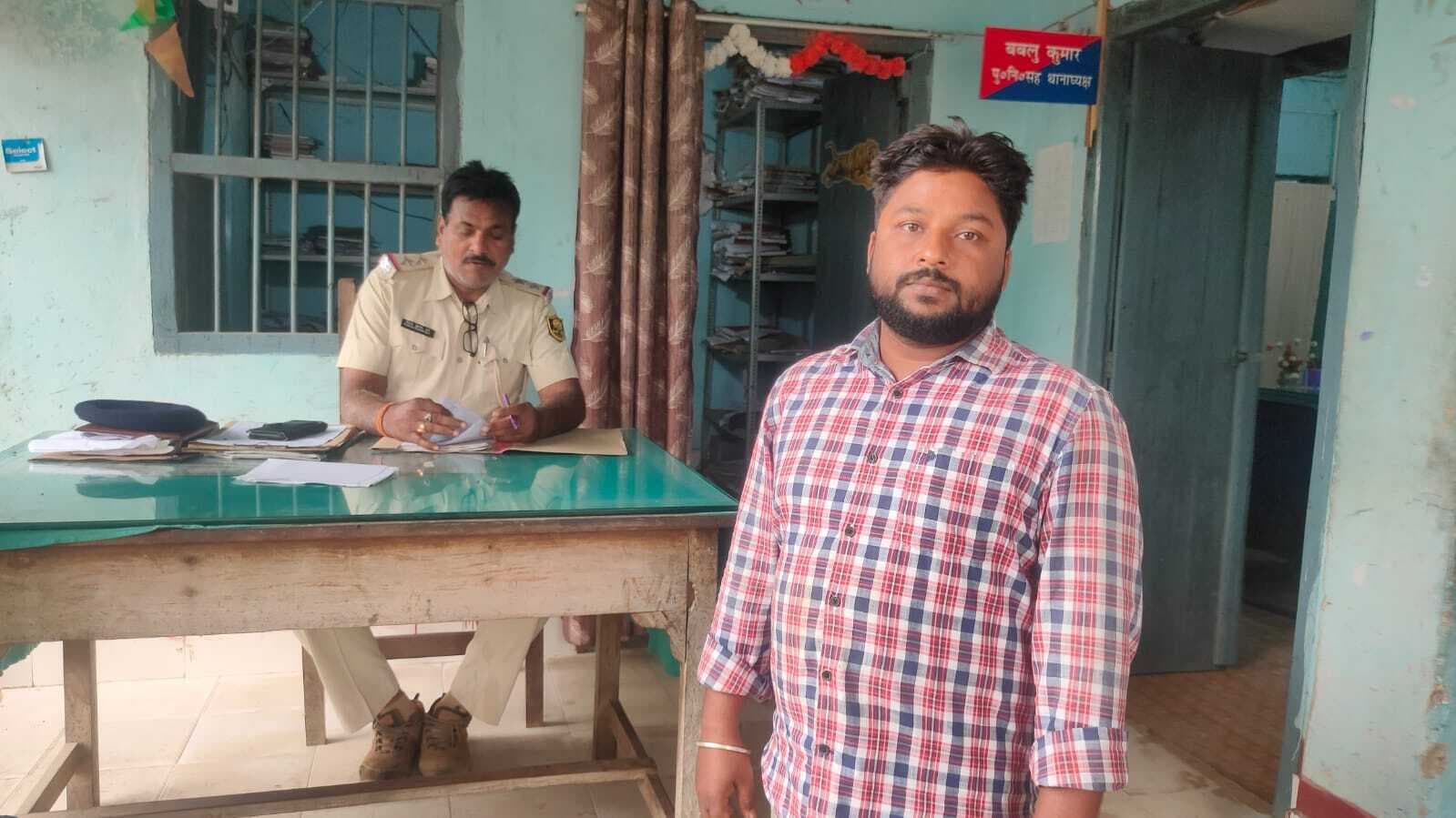 जमीन विवाद में दबंगों ने निर्माणाधीन मकान तोड़ा, युवक से मारपीट