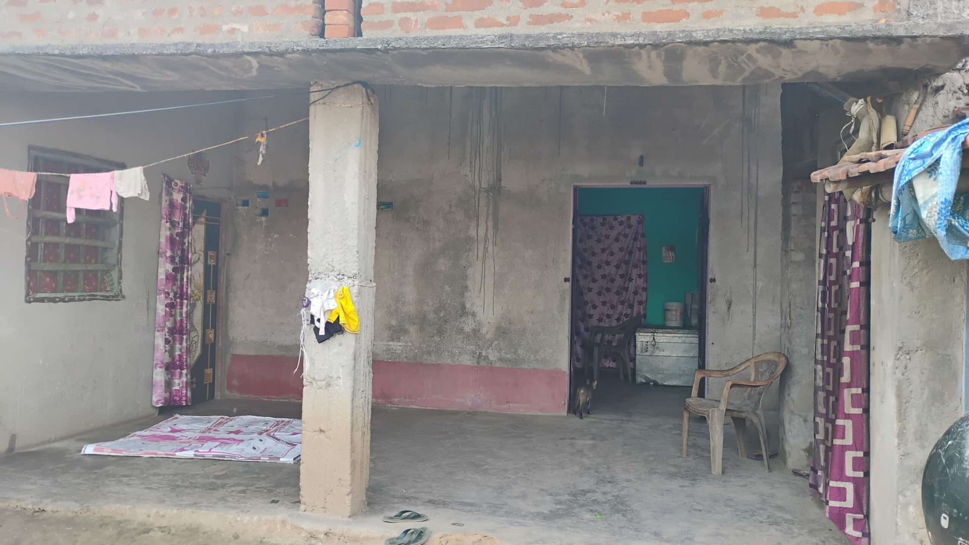 नवविवाहिता का फंदे से लटका मिला शव, जांच में जुटी पुलिस