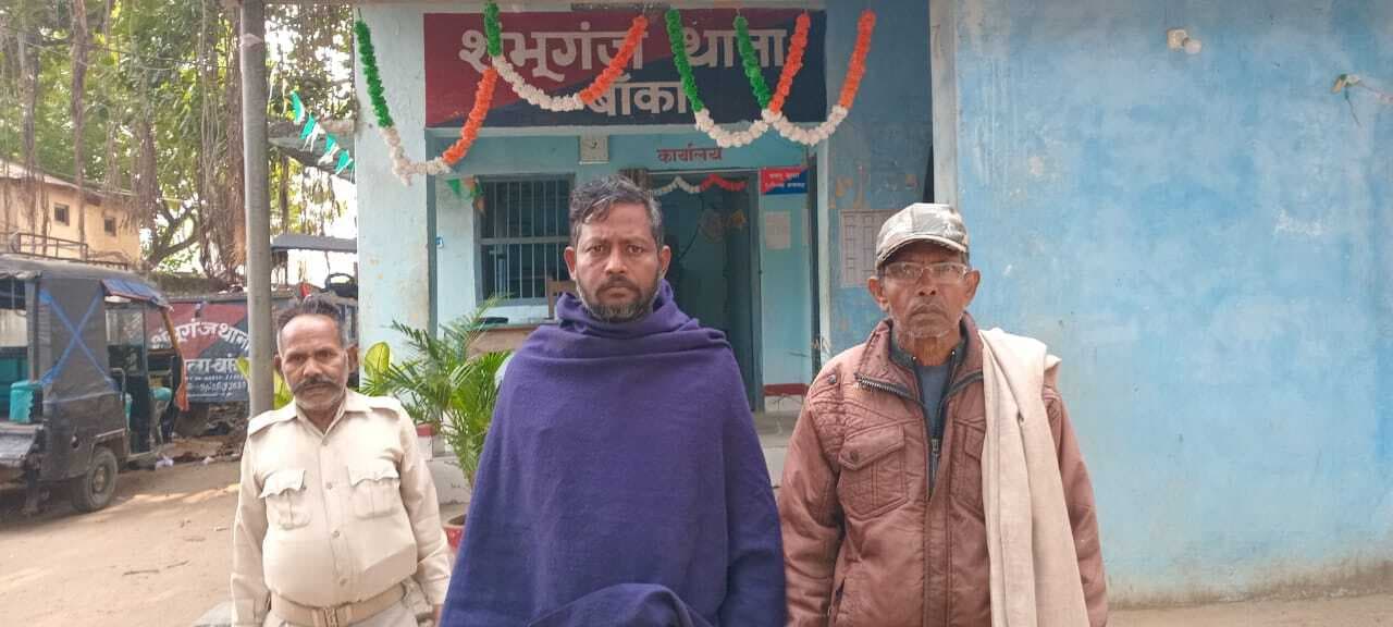शंभुगंज में दो ननबेलोबूल फरार वारंटी गिरफ्तार, भेजा जेल