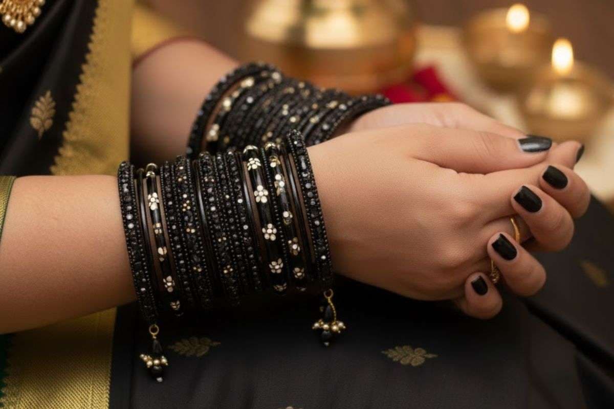 Black Bangles Design